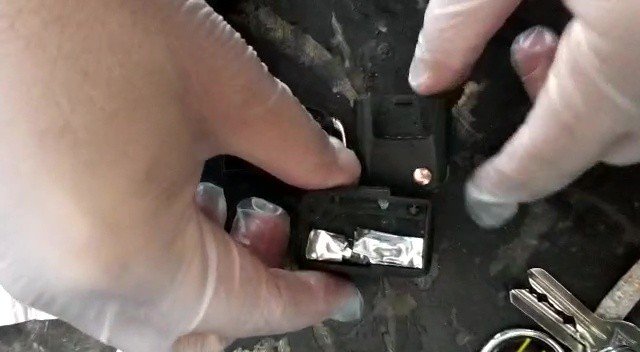 Otomobil kumandalarından uyuşturucu çıktı! 1 tutuklama