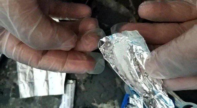 Otomobil kumandalarından uyuşturucu çıktı! 1 tutuklama