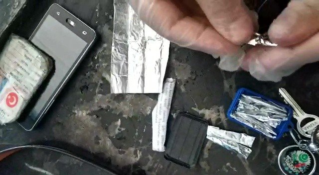 Otomobil kumandalarından uyuşturucu çıktı! 1 tutuklama