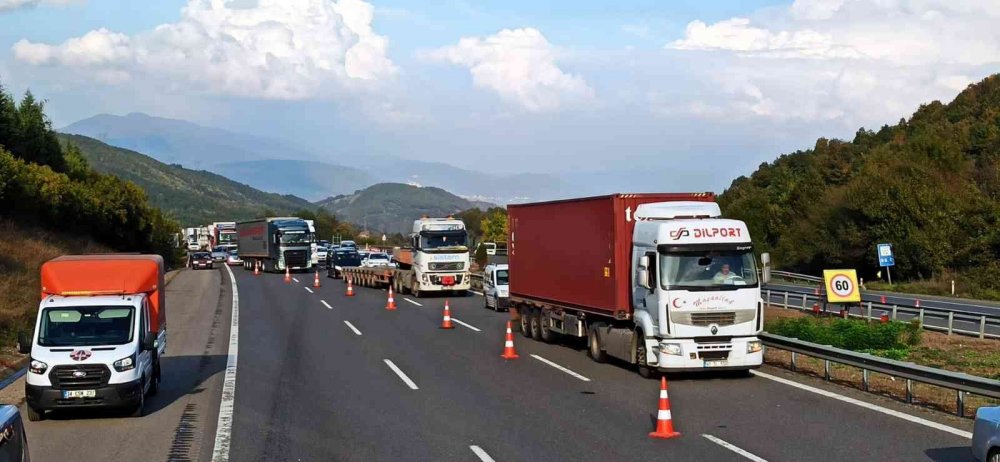 Şehirler arası yolcu otobüsü alev alev yandı!