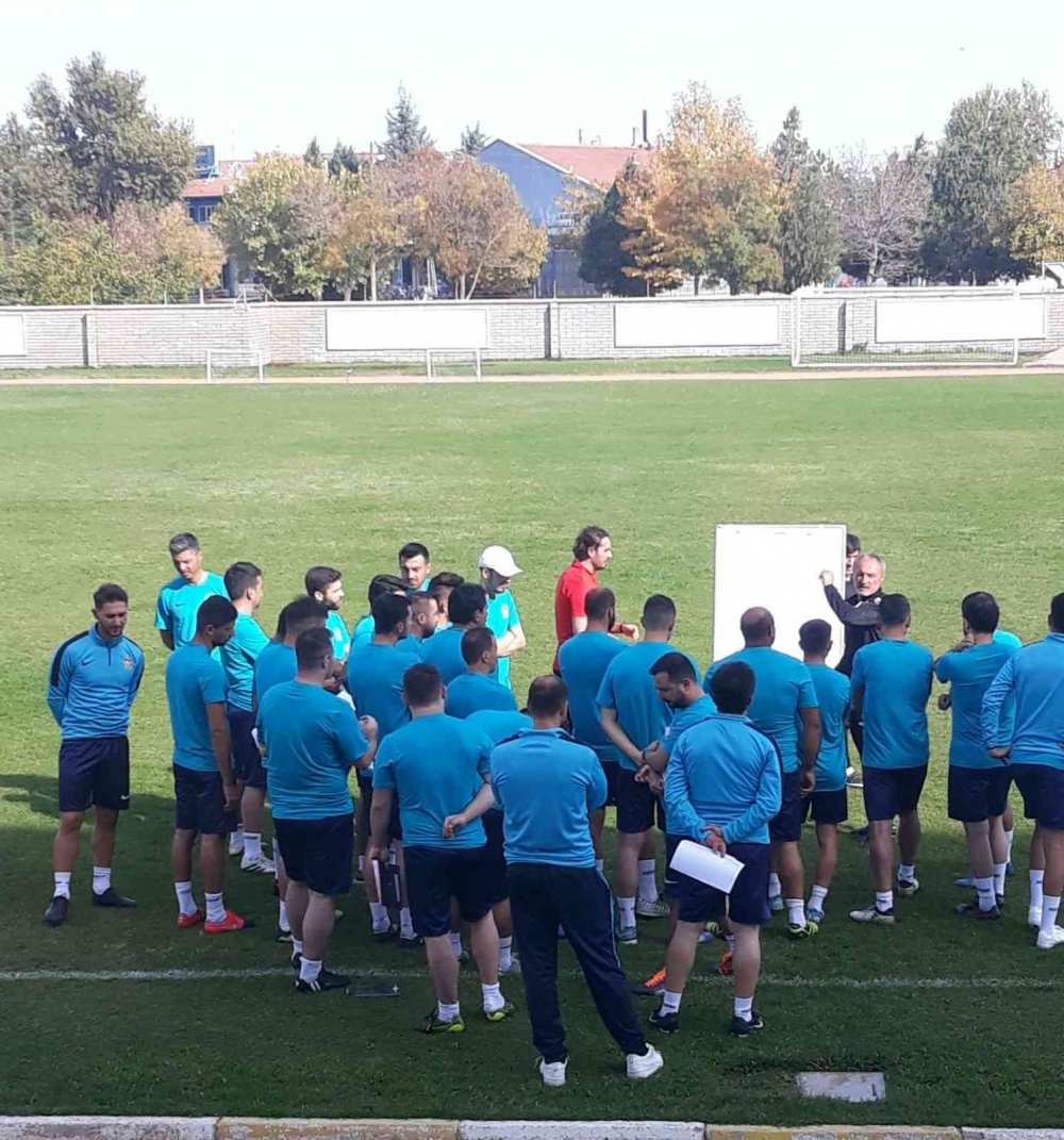 TFF Grasstroos C Antrenör Eğitim Programı Konya'da başladı
