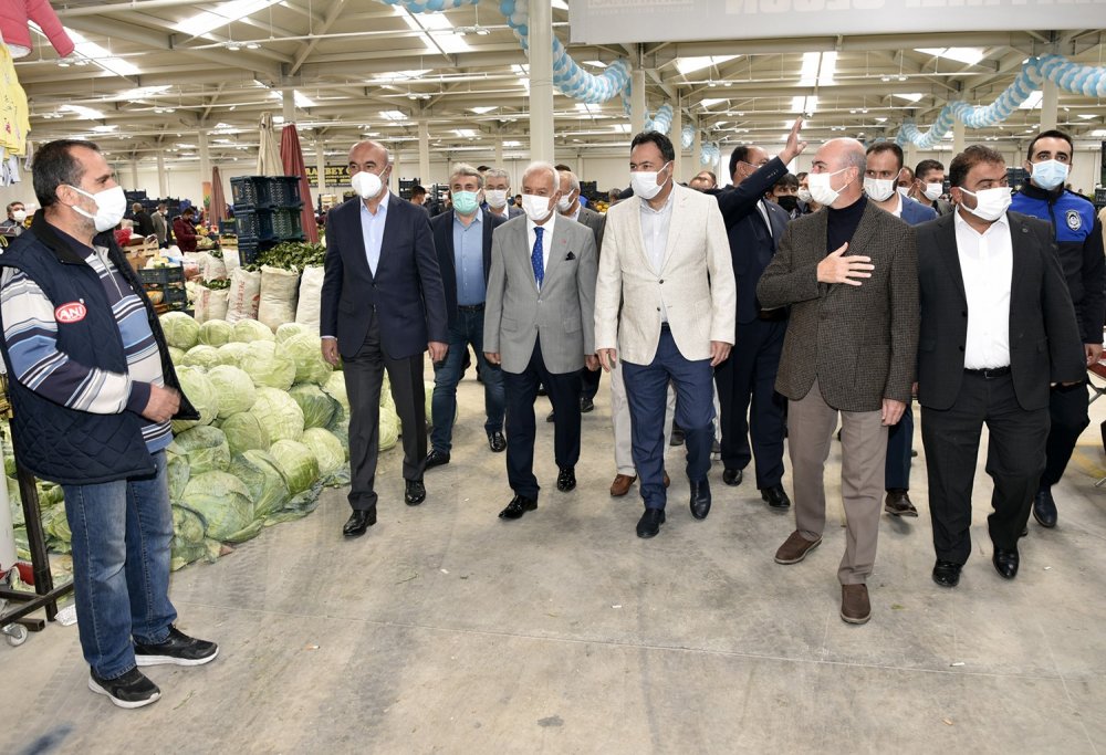 Konya Dumlupınar Kapalı Pazar Yeri dualarla hizmete açıldı