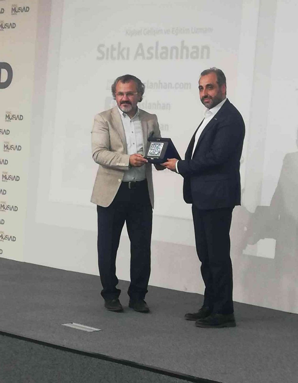 Sıtkı Aslanhan: Pandemi devam ederse en çok aileleri yaralayacak!