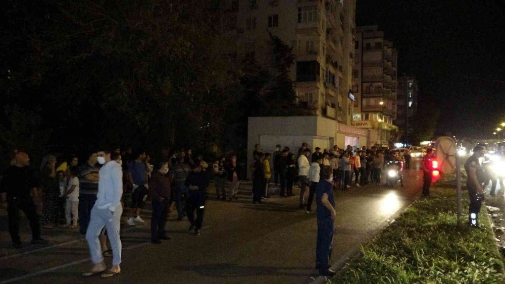 Takla atarak karşı şeride geçen otomobil iki araca çarptı! Kazada can pazarı yaşandı