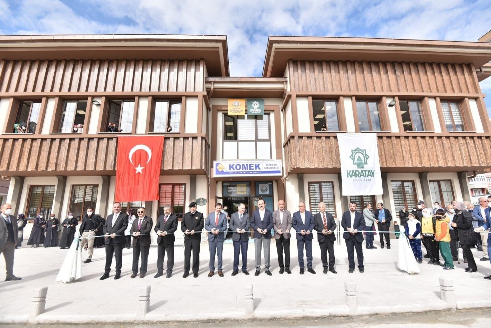 Karatay’da Orhangazi Sosyal Tesisi’ni törenle hizmete açıldı