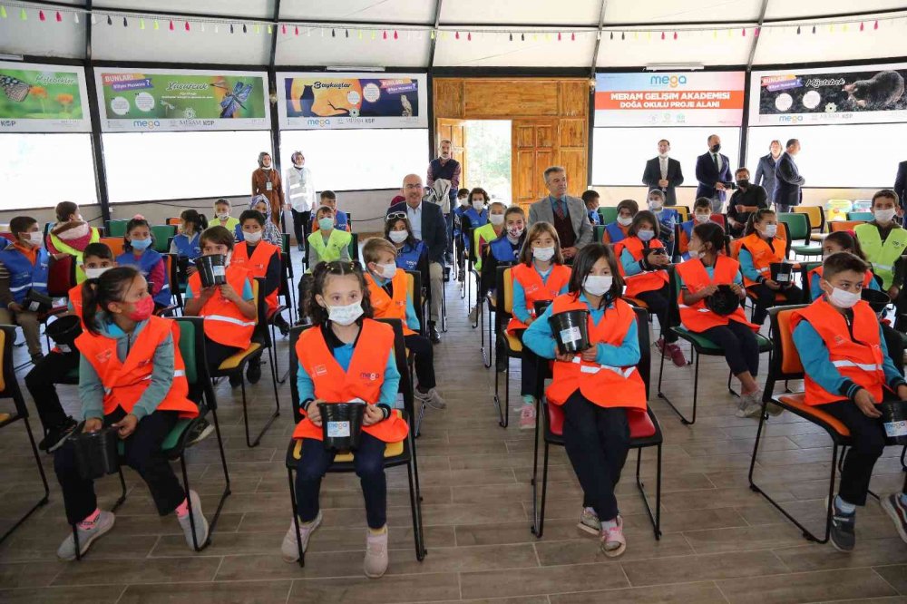 Meram ‘MEGA Doğa Okulu’ eğitimlerine başladı