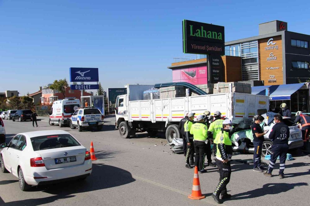 Ankara'da feci kaza! Nöbetten dönen doktor Rümeysa Şen hayatını kaybetti