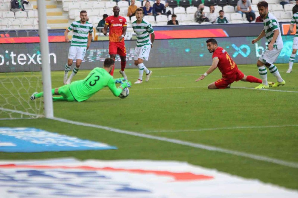 Konyaspor kendine geldi