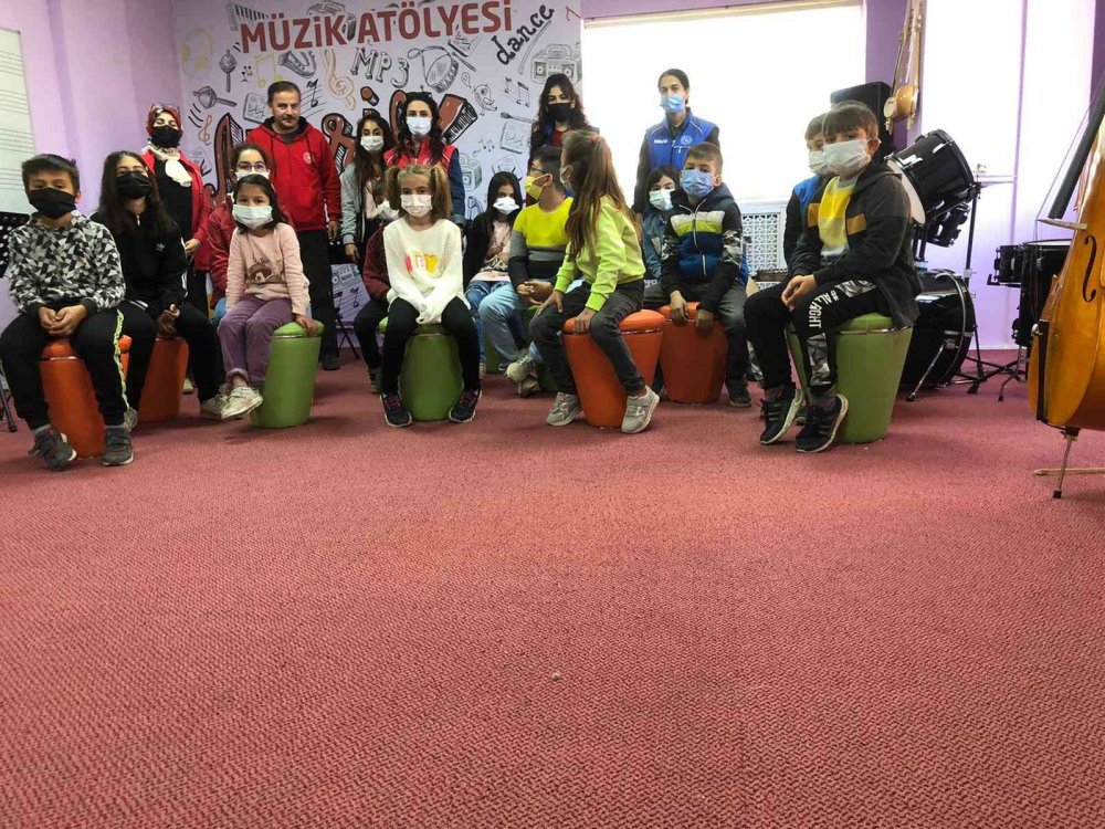 Akademi Hüyük’te kursları başladı