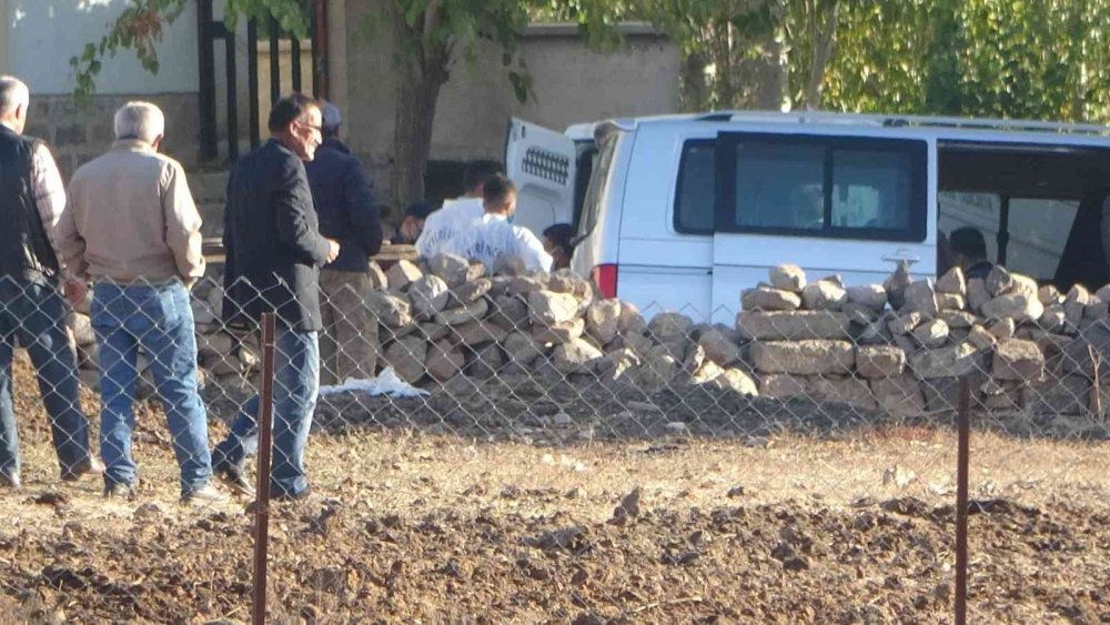 Akrabaların arazi kavgası kanlı bitti! 3 kardeş öldü anne ağır yaralandı