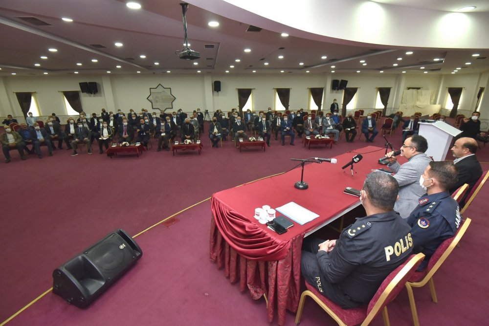 Karataylı muhtarlar toplandı