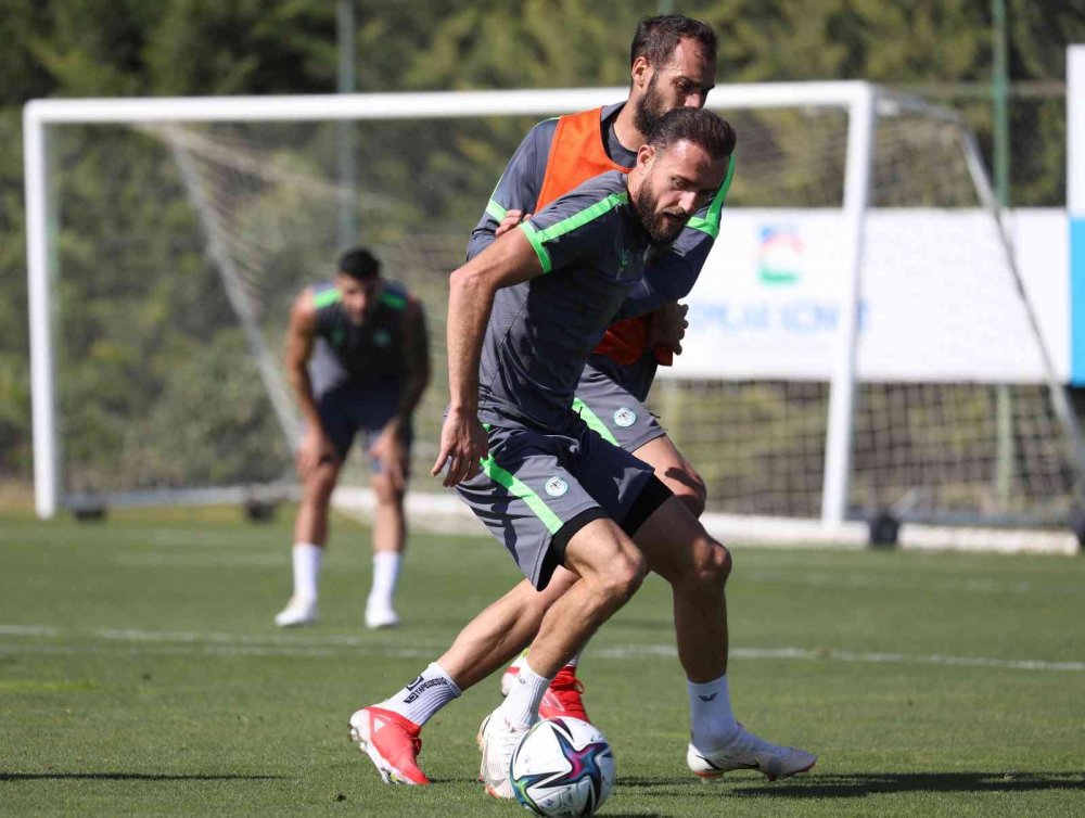Konyaspor'da Fenerbahçe maçı hazırlıkları başladı