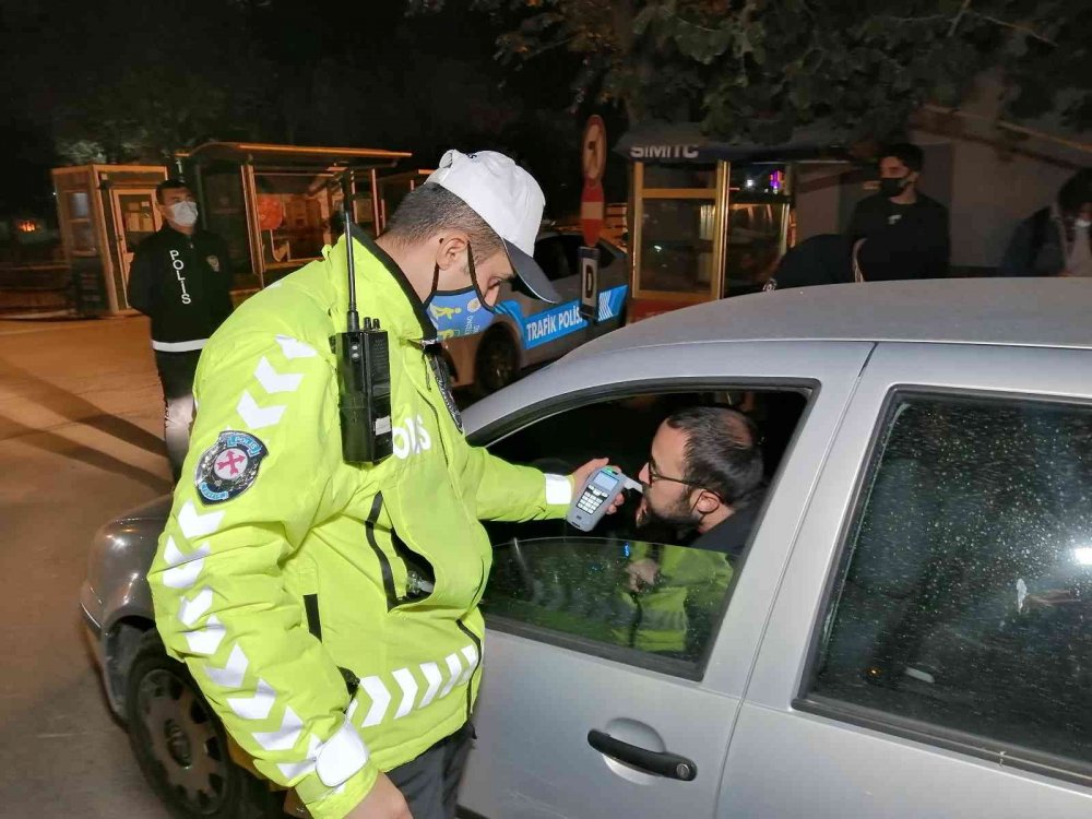 Aksaray'da polis ve bekçilerden ‘şok’ uygulama! Tek tek durdurdular