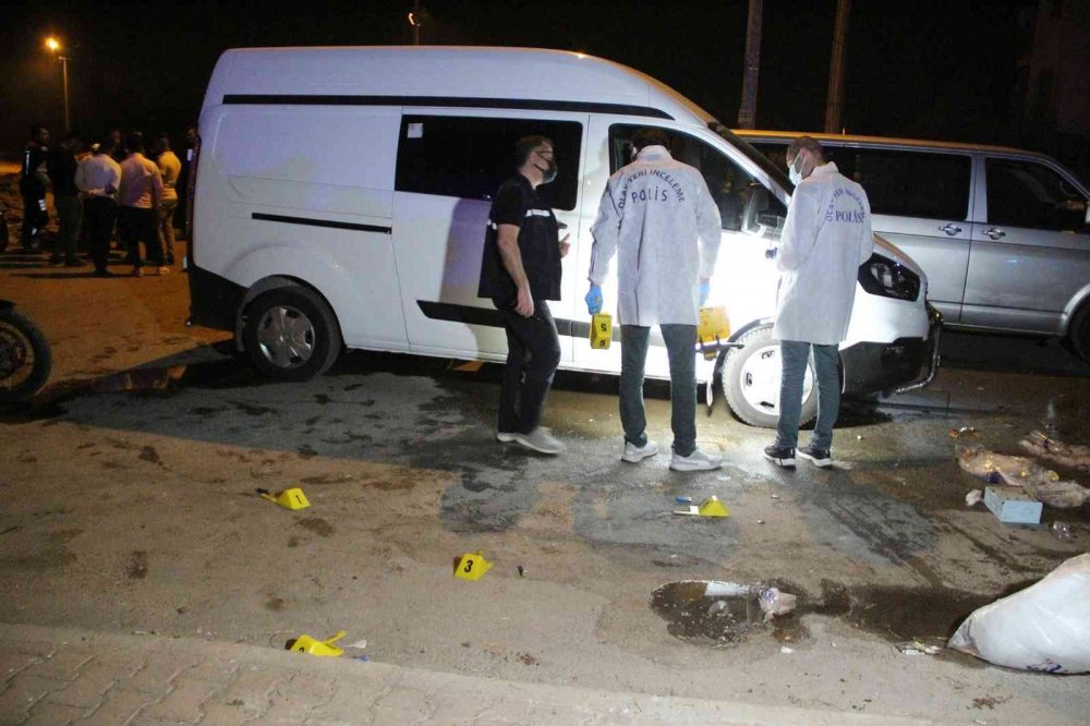 Sokak düğününde dehşet! Ortalık savaş alana döndü