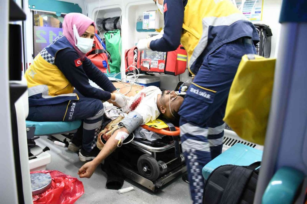 Aksaray'da kan aktı! Yabancı uyruklular kendi arasında kavga etti