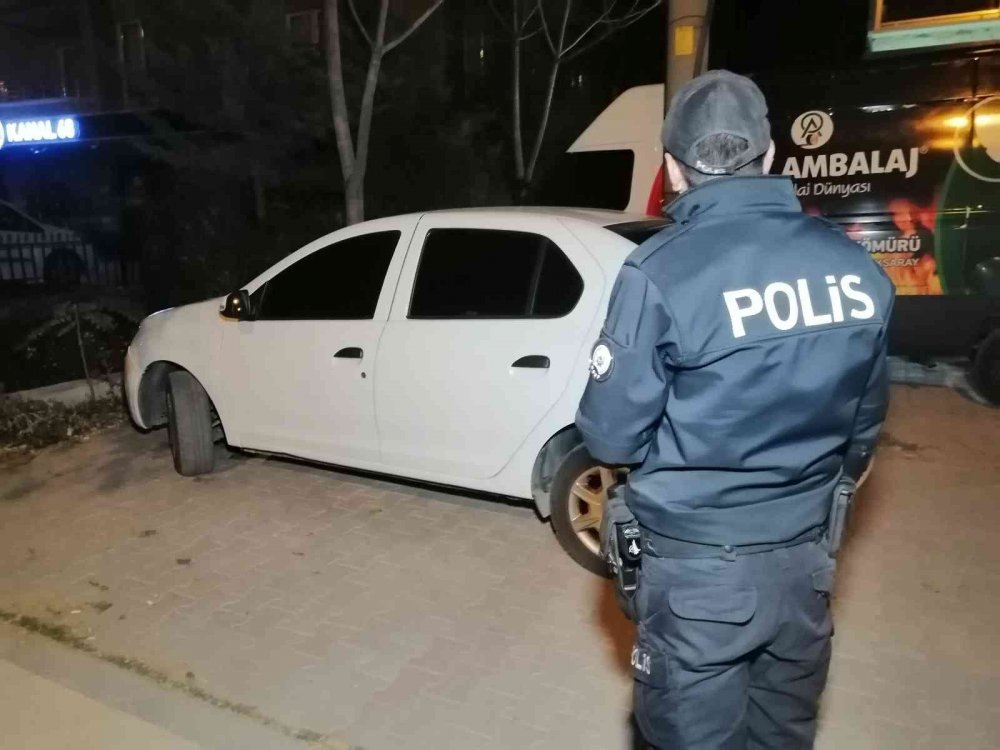 Aksaray'da film gibi gaspçı polis kovalamacası!