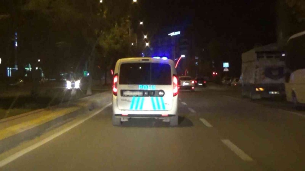 Aksaray'da film gibi gaspçı polis kovalamacası!