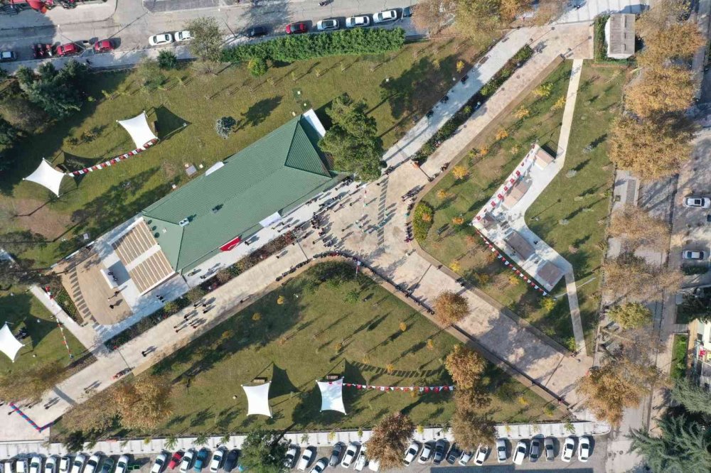 Düzce Millet Bahçesi Cumhuriyet Bayramı'nda hizmete açıldı