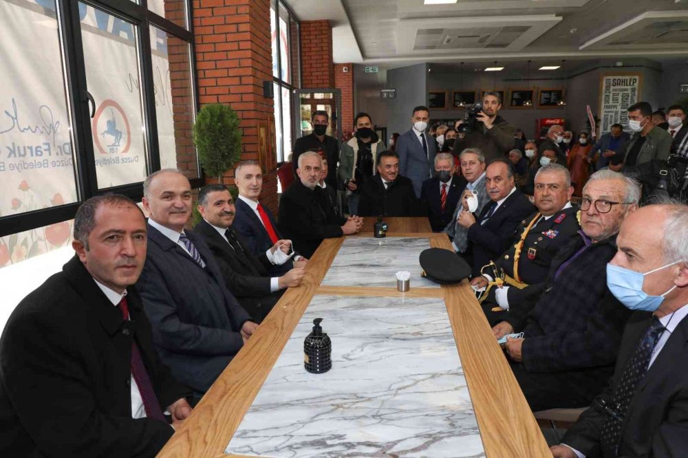 Düzce Millet Bahçesi Cumhuriyet Bayramı'nda hizmete açıldı