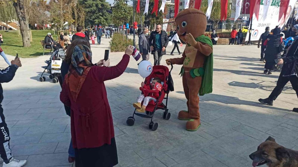 Düzce Millet Bahçesi Cumhuriyet Bayramı'nda hizmete açıldı