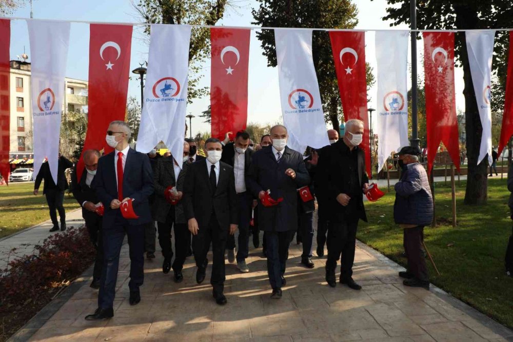 Düzce Millet Bahçesi Cumhuriyet Bayramı'nda hizmete açıldı