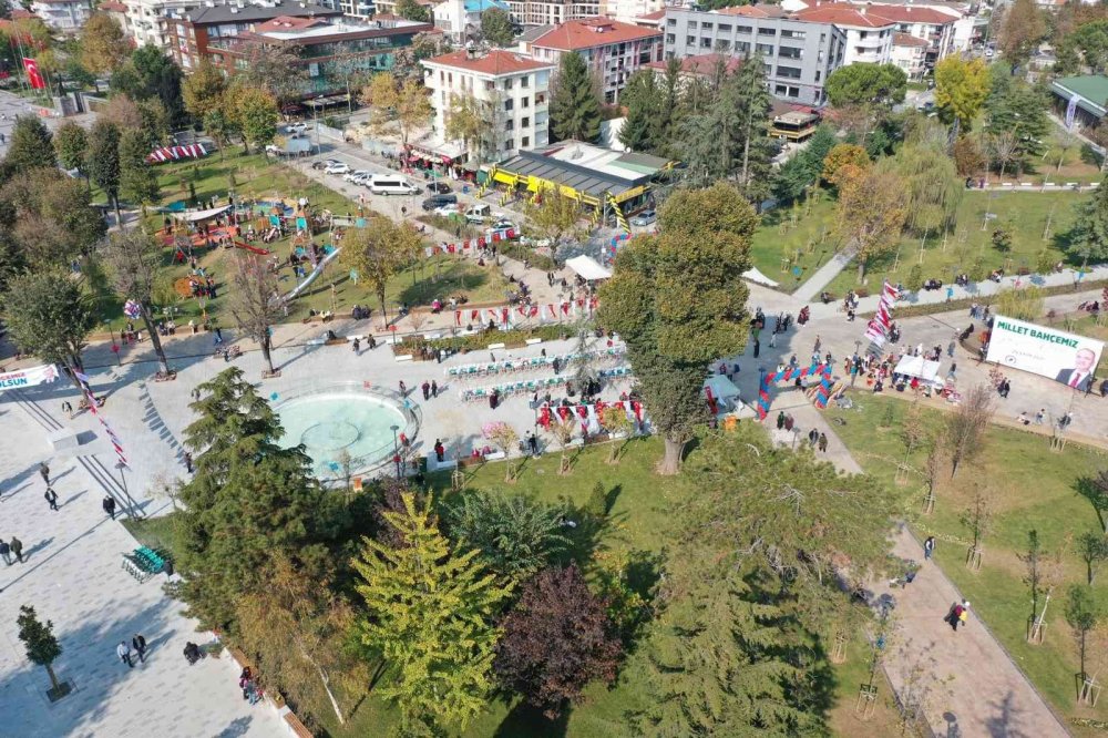 Düzce Millet Bahçesi Cumhuriyet Bayramı'nda hizmete açıldı
