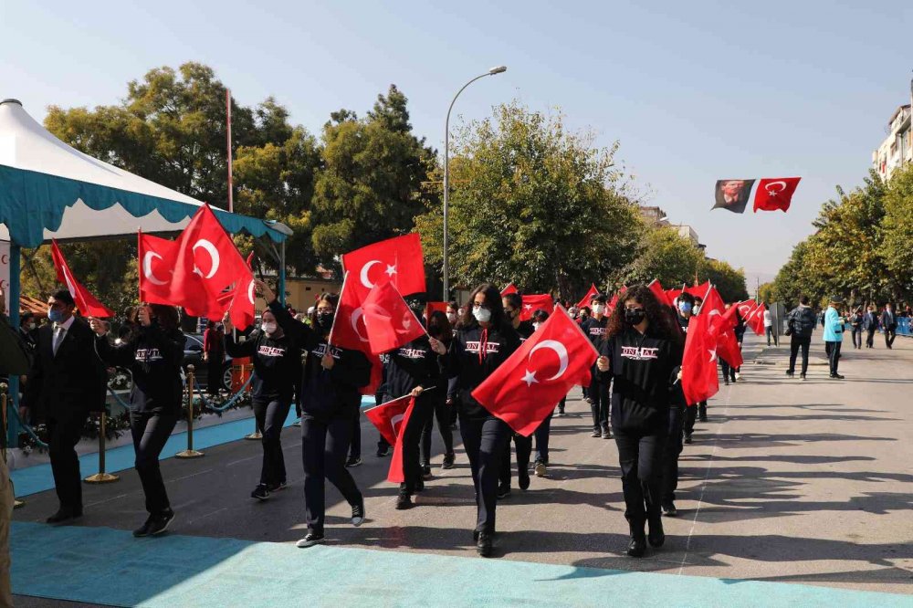 Konya’da 29 Ekim Cumhuriyet Bayramı kutlandı