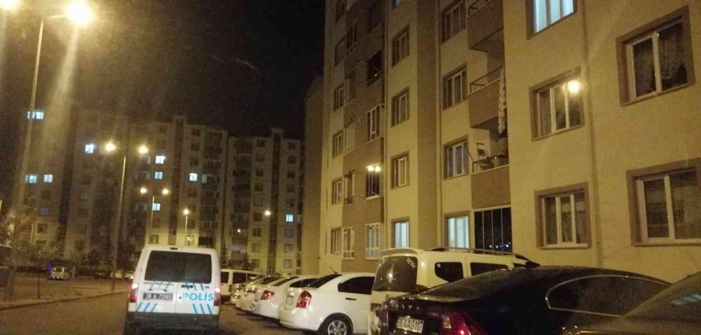 Alkollü eşinden çarşafla kaçmaya çalıştı! Genç kadın 3'üncü kattan beton zemine düştü