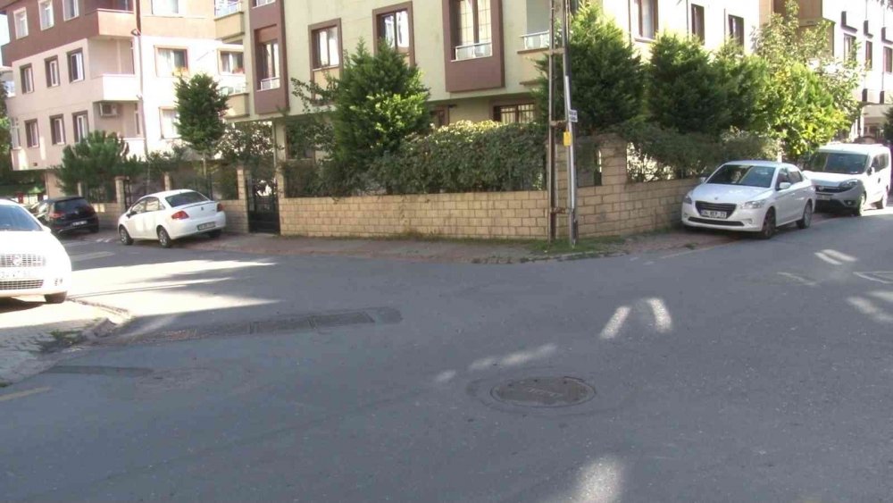 Kiralık araçla hız kazayı getirdi! Takla atan otomobilde 4 yaralı