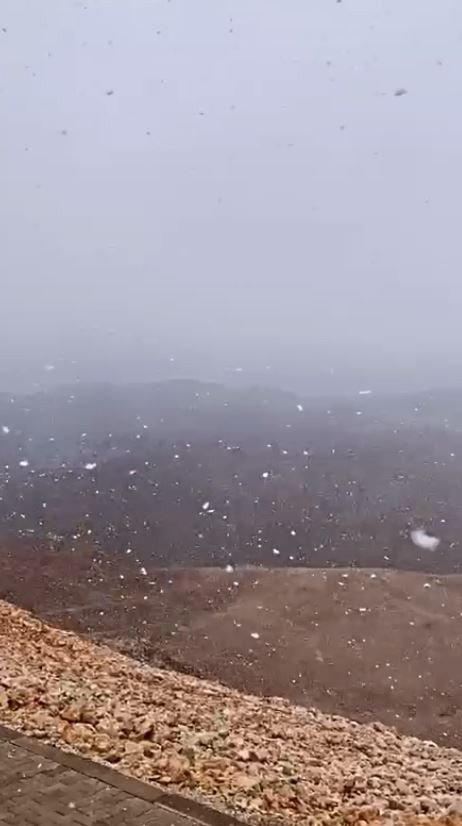 Kış kapıda! Antalya’ya da kar düştü