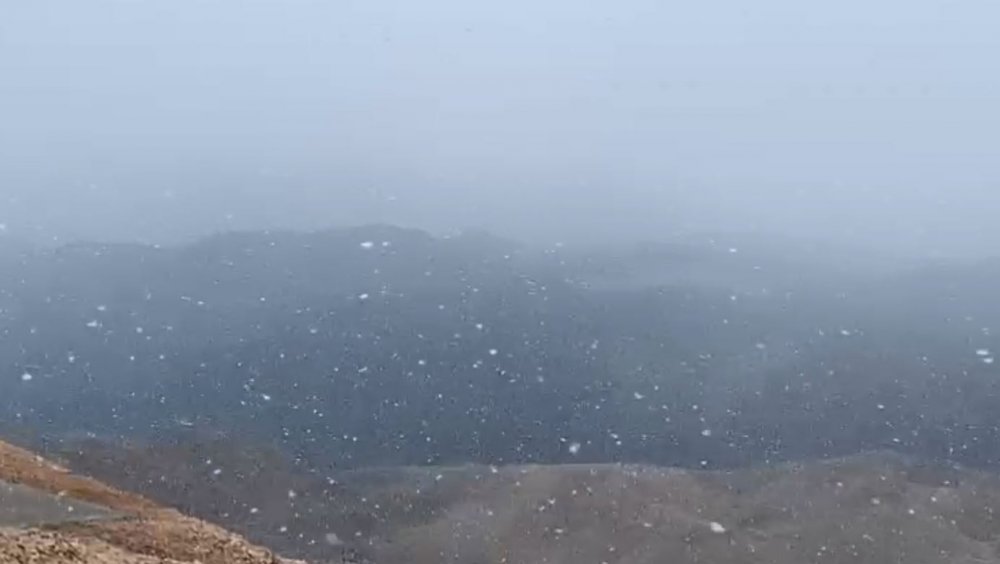 Kış kapıda! Antalya’ya da kar düştü