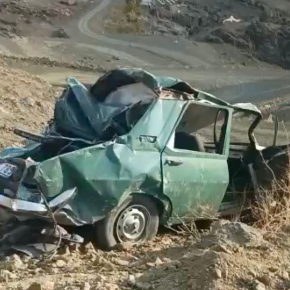 Pozantı'da otomobil uçuruma yuvarlandı! 1 ölü 2 yaralı