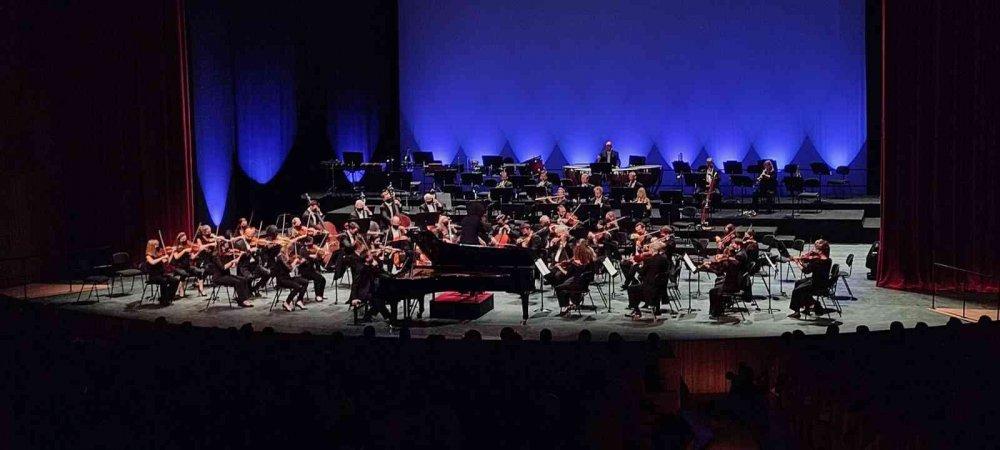 Londra Filarmoni Orkestrası yenilenen AKM'ye hayran kaldı