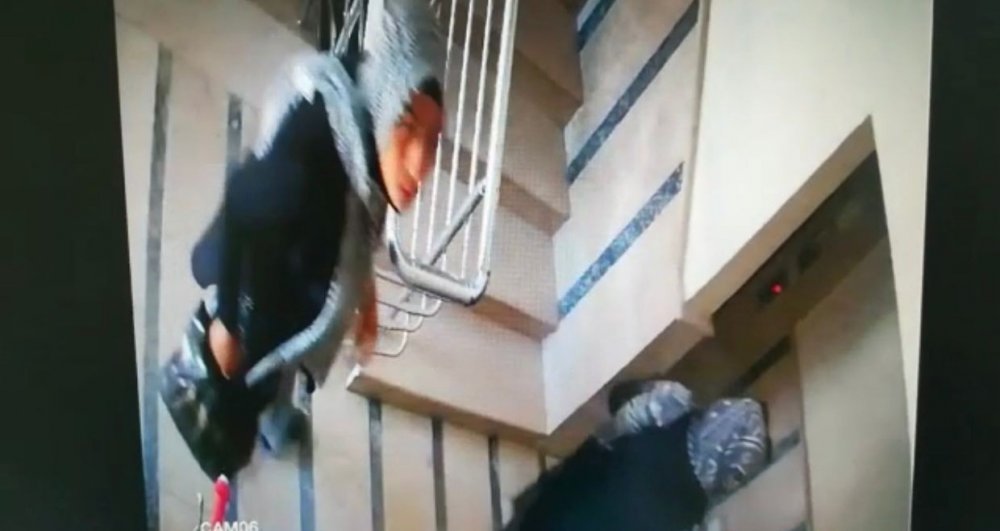 Afyon'da polisin takibe aldığı 2 kadın hırsız suçüstü yakaladı