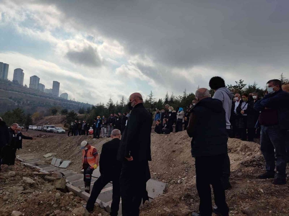 Ankara'da tacizi durdururken öldürülen Haydarcan Kılıçdoğan toprağa verildi