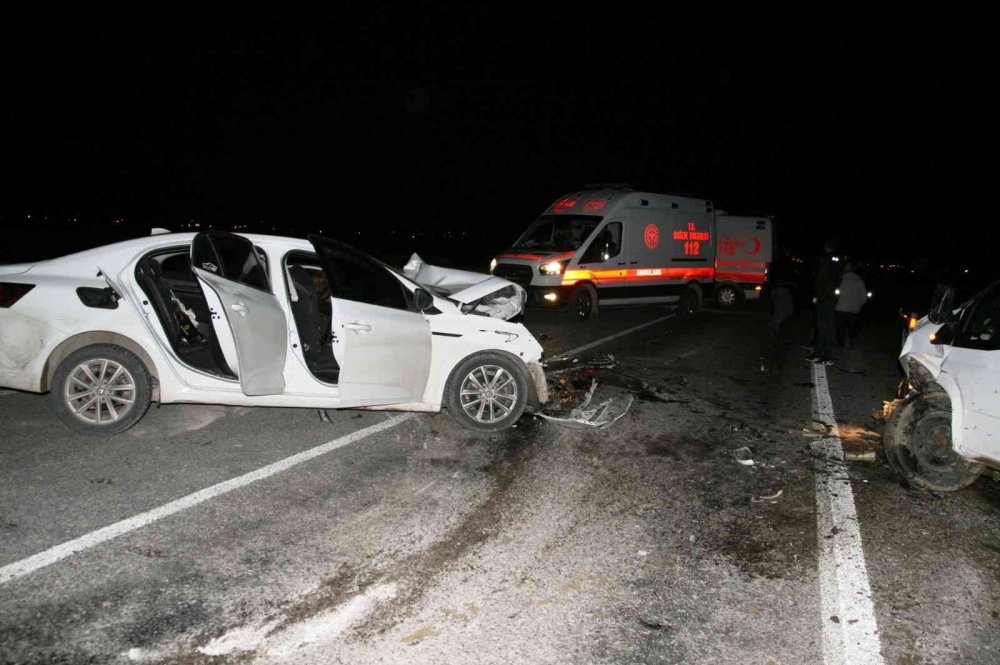 Konya’da zincirleme kaza! 1'i ağır 4 yaralı