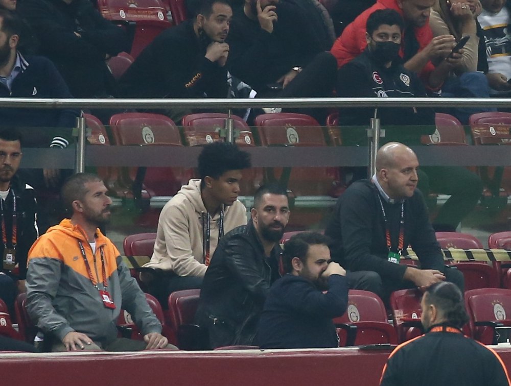 Lokomotiv Moskova ile berabere kalan Galatasaray liderliğini sürdürdü