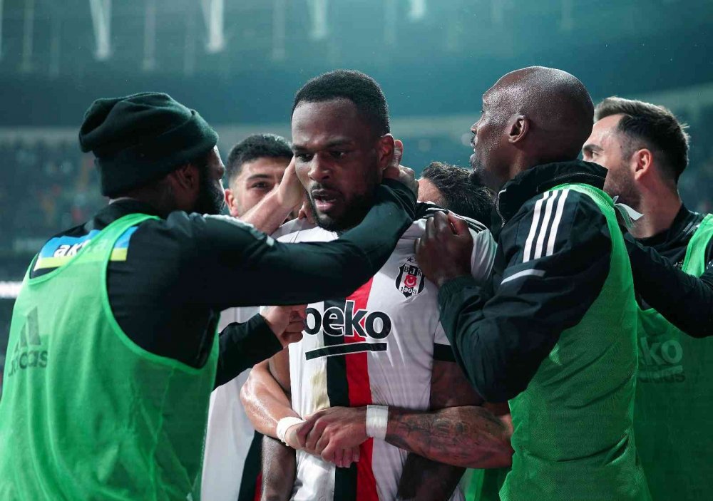 Beşiktaş sahasındaki 5'inci maçta da Trabzonspor’u yenemedi