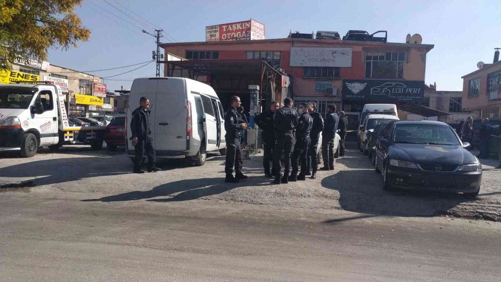 Konya Eski Sanayi Sitesinde silahlı kavga! 1 yaralı