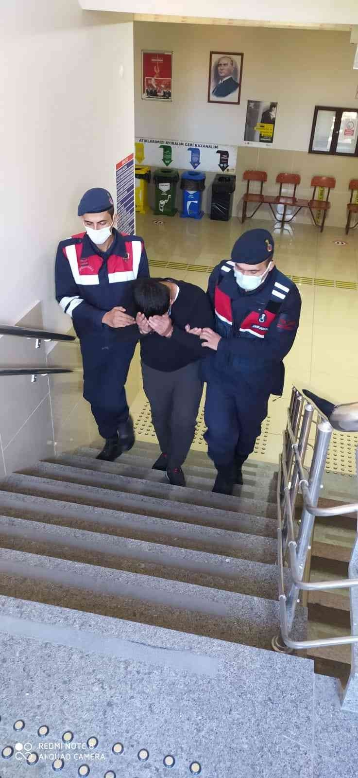 Konya'da 22, 3 kentte 34 faili meçhul olaydan firari 2 hırsız Afyon'da yakalandı