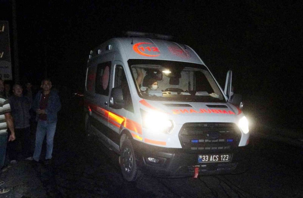 Seyir halinde alev alev yanan kamyondan son anda kurtuldular