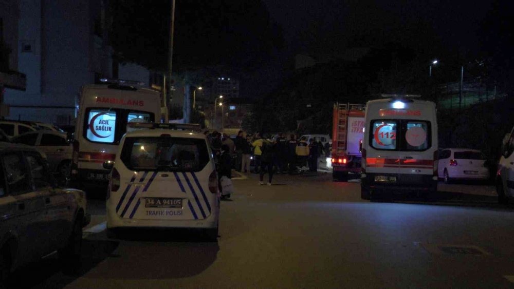 Alkollü sürücü önce bisiklet ve motosiklete ardından yayalara çarptı! 5 yaralı