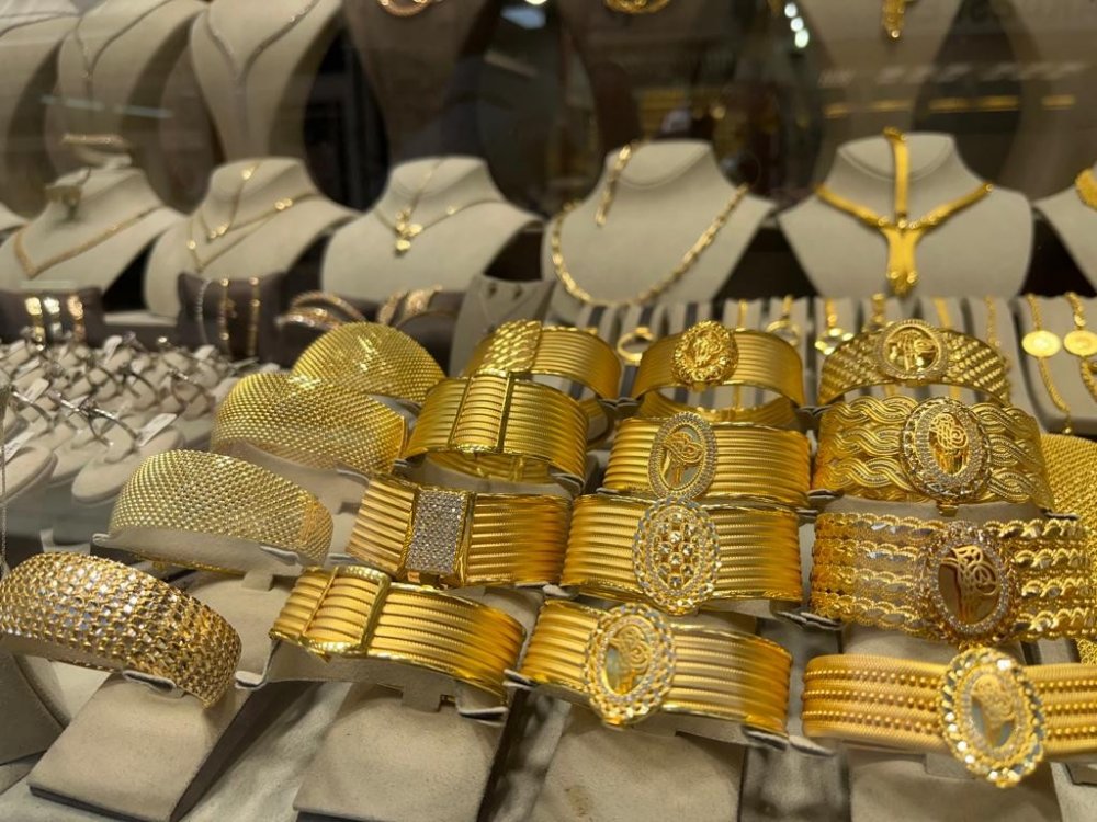 Altın piyasası tedirgin! Kimi yükselecek kimi de düşecek diye bekliyor