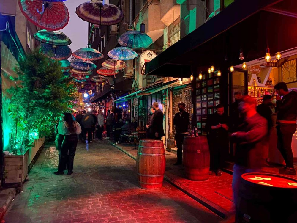 İstanbul’da eğlence mekanlarına denetim