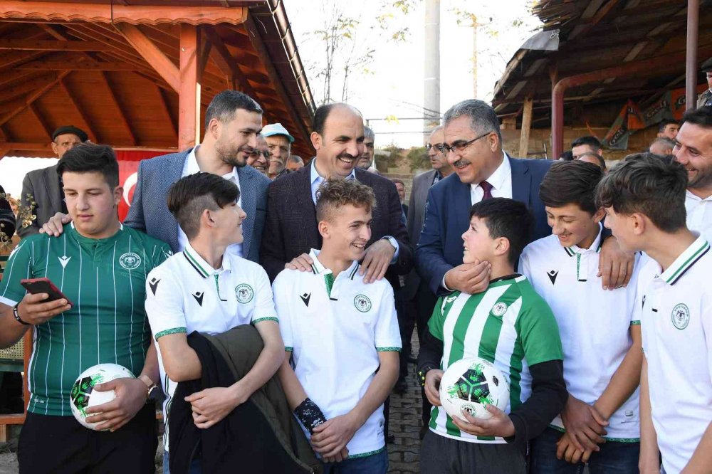 Konya Ilgın'da 5,5 milyon liraya malolan Bölge Kapalı Hayvan Pazarı açıldı