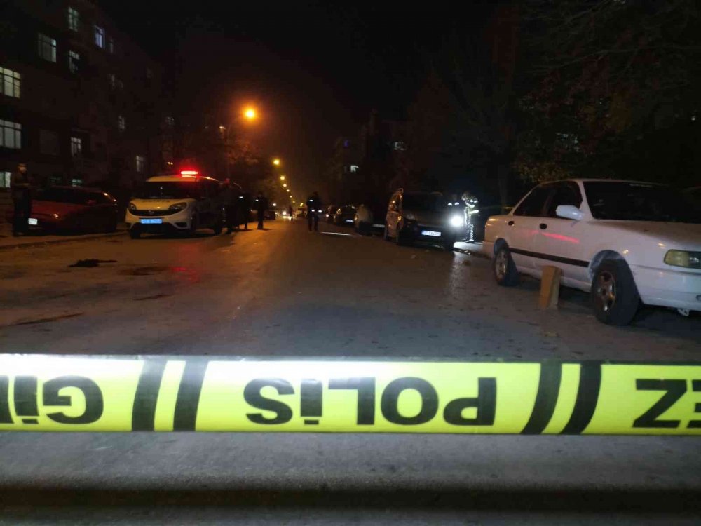 Konya'da kanlı gece! Sokak ortasında kurşunlar yağdı: 2 ölü 3 yaralı