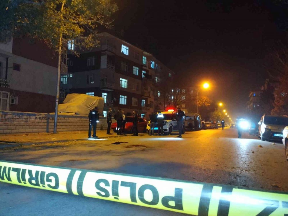 Konya'da kanlı gece! Sokak ortasında kurşunlar yağdı: 2 ölü 3 yaralı