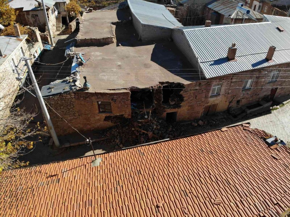 Konya’da depremin ardından ekipler sahada! Hasar tespit çalışmaları sürüyor