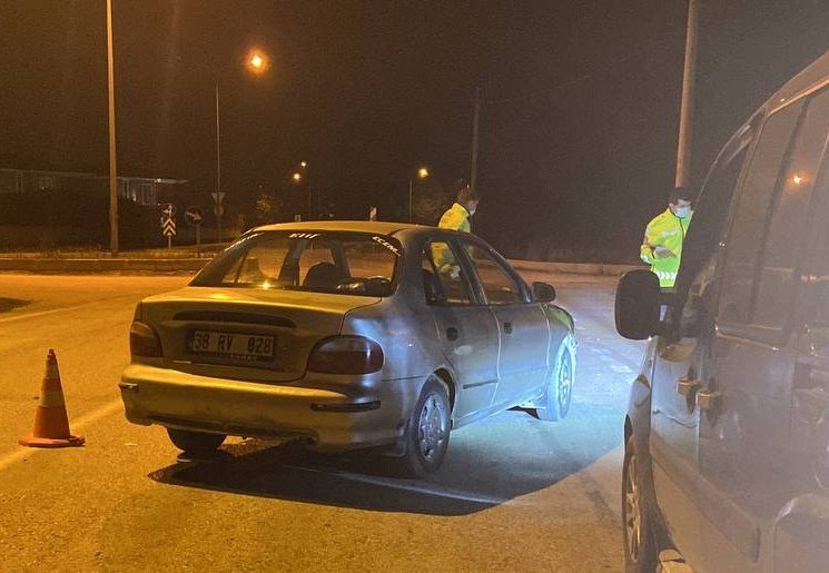 Ehliyetsiz sürücünün babası isyan etti!