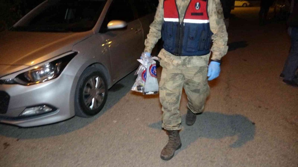 Apart daireye uyuşturucu operasyonu!